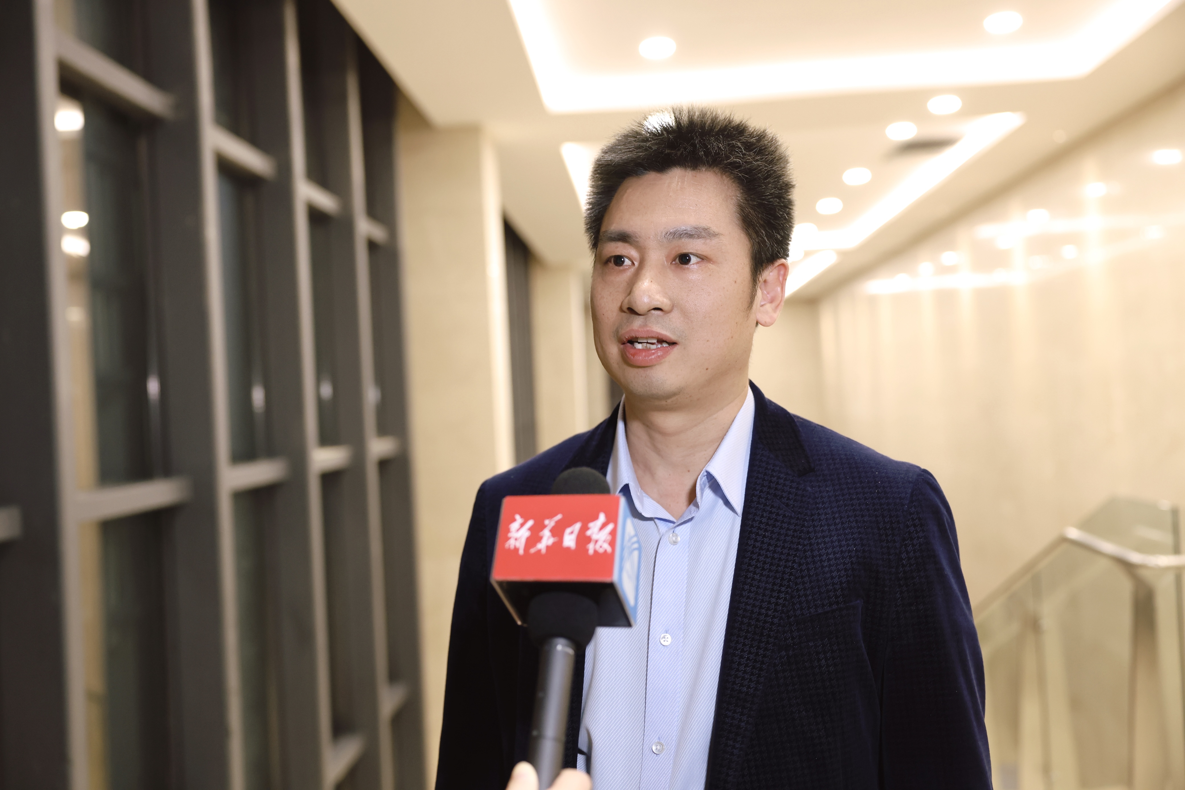 15vip太阳集团官网党委宣传部部长陈建华